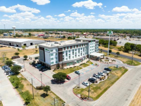 Holiday Inn Hotel & Suites Waco Northwest by IHG